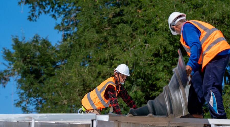 Professional gutter cleaning in Gary, TX